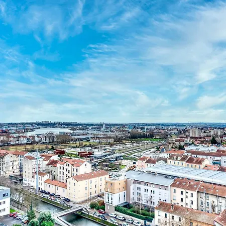 Le Panoramique - Grand T2 Metro B * ウラン